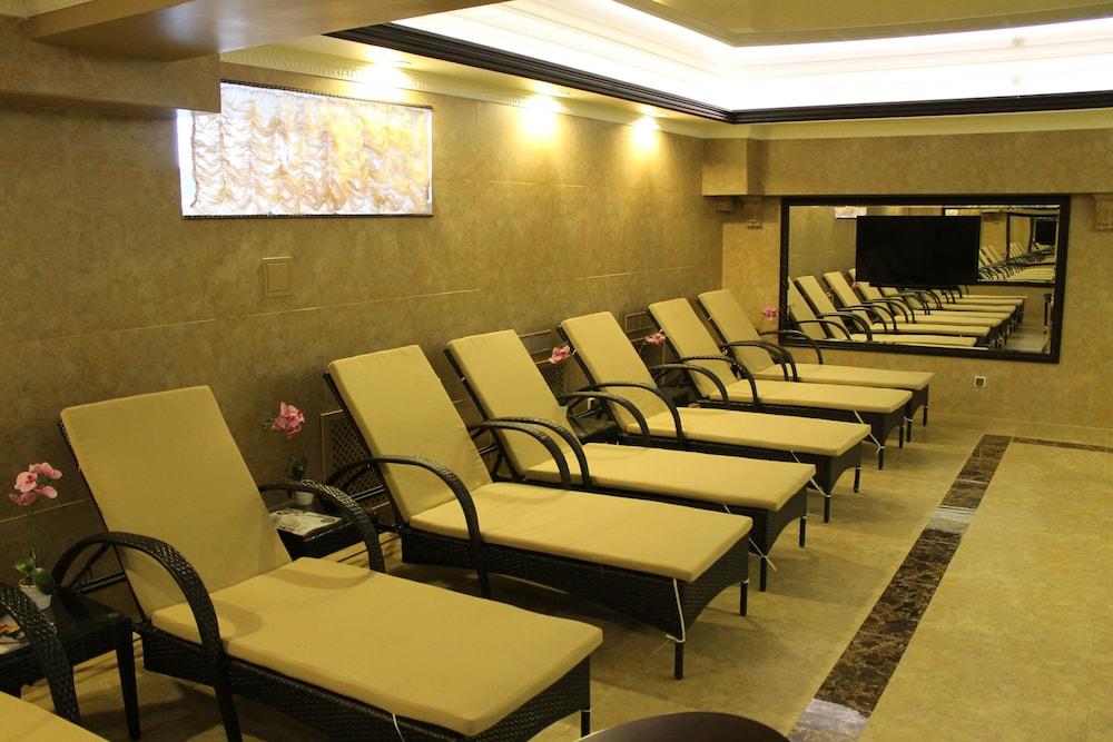 Reikartz Park Astana Ex-Royal Park Hotel & Spa Εξωτερικό φωτογραφία