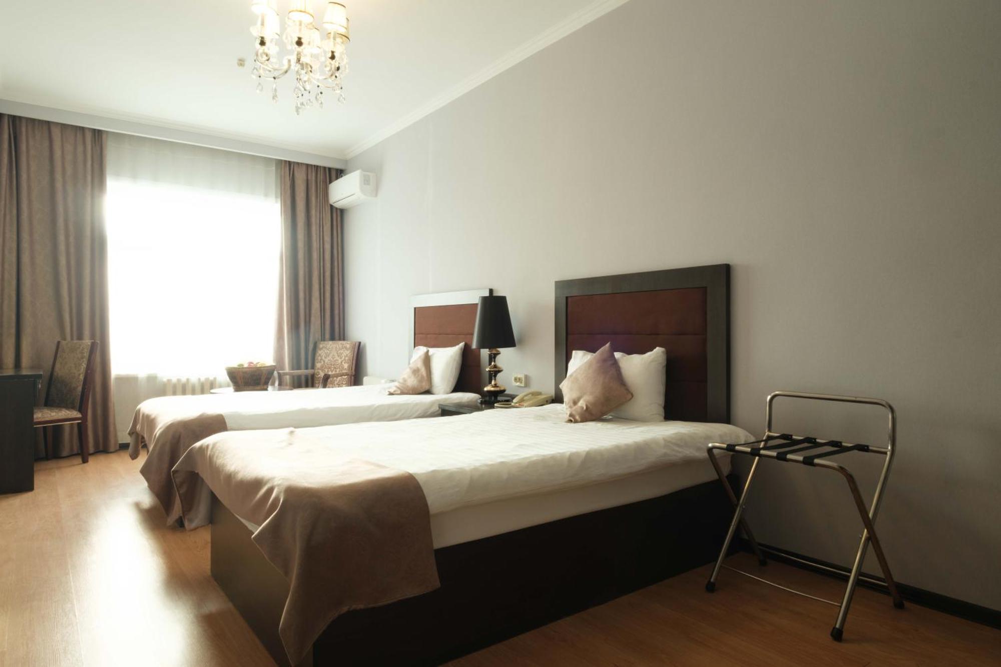 Reikartz Park Astana Ex-Royal Park Hotel & Spa Εξωτερικό φωτογραφία