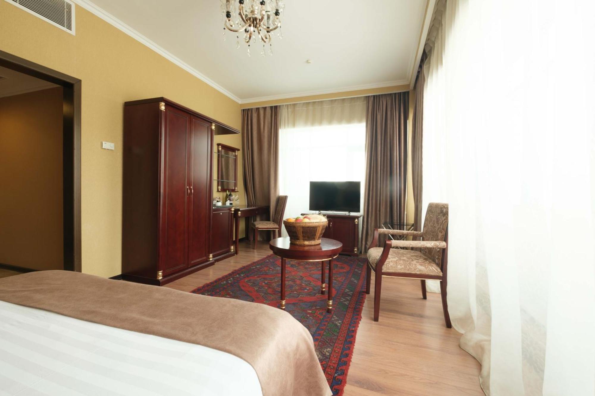 Reikartz Park Astana Ex-Royal Park Hotel & Spa Εξωτερικό φωτογραφία